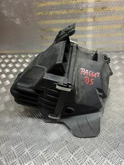 Boîtier Filtre à Air OEM PASSAT B5 LIFT 1.6 8V