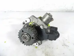 Pompe à injection OEM 04B130755F pour Skoda Fabia III