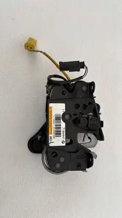 Travamento ativo capô BMW OE 7184441 - Usado
