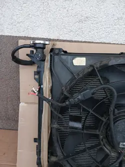 CHŁODNICA + WENTYLATOR KOMPLET KIA MAGENTIS II 05-08 2.0 16V