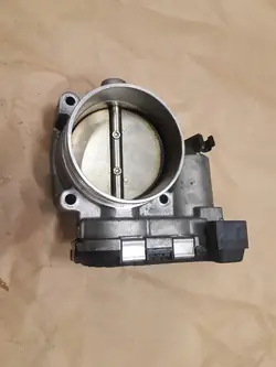 Corpo de borboleta Porsche 99760511501