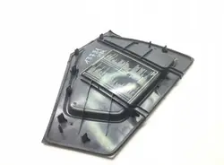 Volvon sulakekotikansi OEM 82063684 - Käytetty