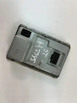 Módulo Xenon OEM 89030460 para Saab 9-5 Estate 2009