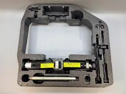 Audi A4 B8 tavaratilan vaahto OEM 8T0012109A