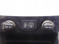 Hyundai Tucson III AUX/USB-paneeli OEM 84630-D79104X