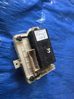 Módulo BSI Mitsubishi 8637A151 para Colt