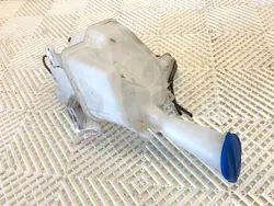 Washer Fluid Reservoir HYUNDAI i30 Hatchback 1.4 101HP OEM LORK-64-111078