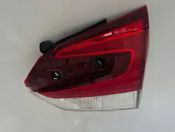 SUBARU FORESTER V Lámpara Trasera Derecha 84251SJ000