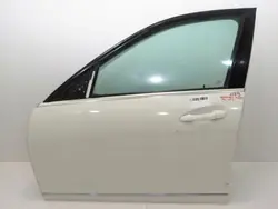Etuvasen ovi OEM 360178692 Mercedes W204:lle