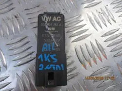 Sytytysvastuksen rele 03G907282A, Audi VW Seat