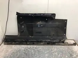 Höger Underkörningsskydd Audi Q5 8R0825208C