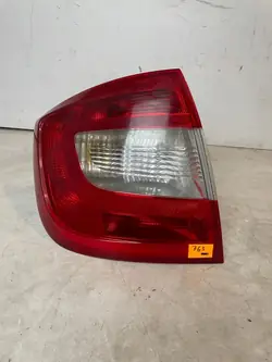 Feu Arrière Gauche Skoda Rapid Liftback 5JH945095A