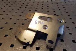 Bakluckans stängningsmekanism VW TOUAREG 7L6827425A