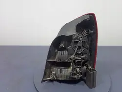 Nissan Primera P12 Berline Lampe Arrière Gauche 26555AU300