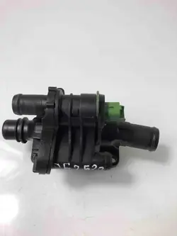 Carcasa de termostato Peugeot 308 CC 9647767180