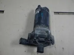 Vattenpump Mercedes-Benz A0005504883