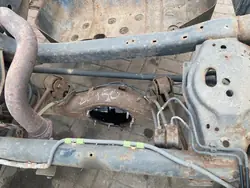 Achterste halfasbescherming LAND CRUISER 120 150 OE