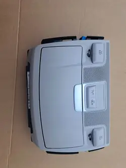 Mercedes A2319005900 kupébelysning för SL550