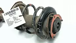 NISSAN OEM Etu Oikea Jousitus - Käytetty