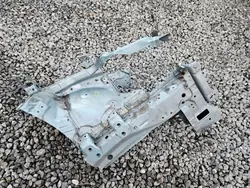Toyota OE 53702-47050 P30 781 Longerons Quart Gauche