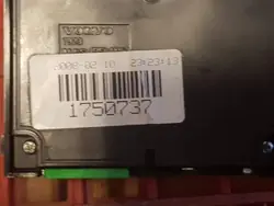 Écran de navigation OEM 1750737 pour Volvo V70 II