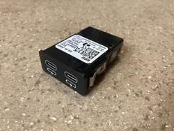 Enchufe USB BMW OEM 5A84181 para X2 U10 2024