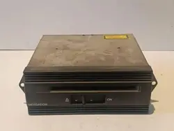 VW Passat B5 CD-vaihtaja OEM 7812001186 - Käytetty