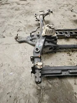 Cuna Delantera Mercedes Vito W447 OEM A4476206501