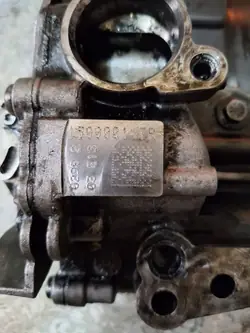 Ölpumpe Renault OE 150000147R - Gebraucht
