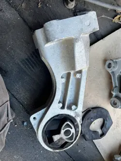 Supporto motore Master Movano 10-23 2.3 Posteriore OEM 112214498R