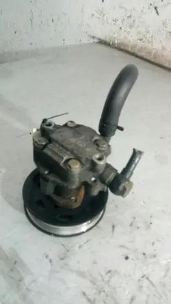 Bomba de dirección asistida Volkswagen BORA 1.9TDI