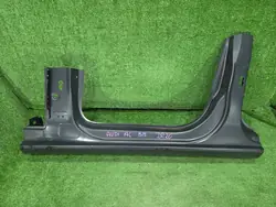 Kori pylväs vasen puoli Audi A4 S4 B8 8K 8K9809847