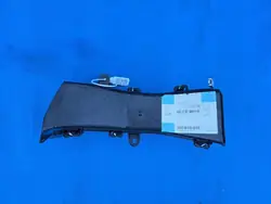 OEM QUA8986 Bromsluftkanal fram höger BMW 1-serien