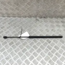 Vasen tavaratilan nostin VW Touareg 3.0L 8P4827552C