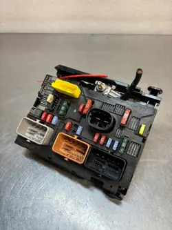 BSM L11 Module Peugeot Citroen 9661708280