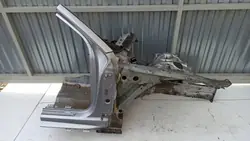 Audi A6 C7 Kvartsplåt Höger Fram LZ7G OEM