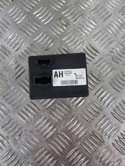 Módulo de reboque Opel Insignia A 13329461