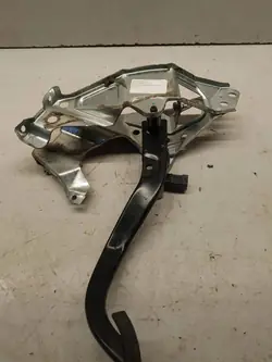 Interruptor pedal travão Opel Astra H OEM 13178792