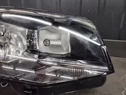 90084427 Farol direito VW Transporter T6 Valeo