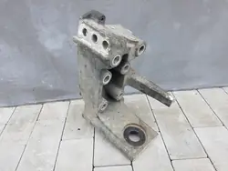 Suporte suspensão cabina DAF 1604344 - Lado esquerdo