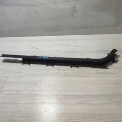 Nedre skjutdörrsskena vänster bak Peugeot OEM 27398