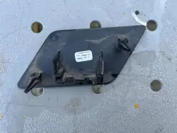 Tapa lavaparabrisas lado derecho OEM 5E0955110A Skoda