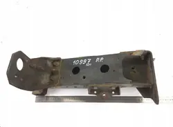 9305203833 Mercedes-Benz Soporte de placa inferior, derecho