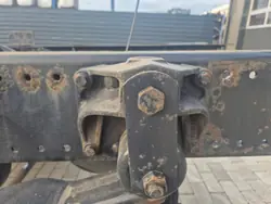 Suporte de mola traseira OEM 81413073059 para MAN TGL