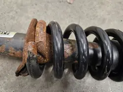 Brazo de suspensión McPherson izquierdo FORD RANGER 11-16 3.2 TDCI 4X4