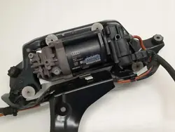 Audi A6 A7 C7 Jousituskompressori OEM 4G0616005C/D