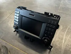 Cadre de montage radio OEM A9066891931 Mercedes Sprinter