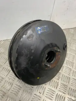 Begagnad bromsservo OEM 701512101H för VW Multivan T4