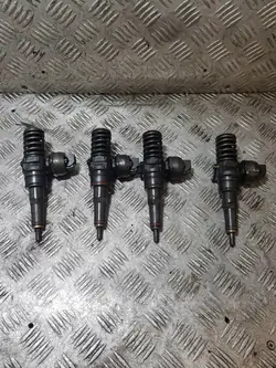 Pompe d'essuie-glace OEM 038130073AF pour Ford Galaxy MK1