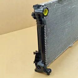 Wasserkühler OEM DU9E8 0995002703 für Mercedes